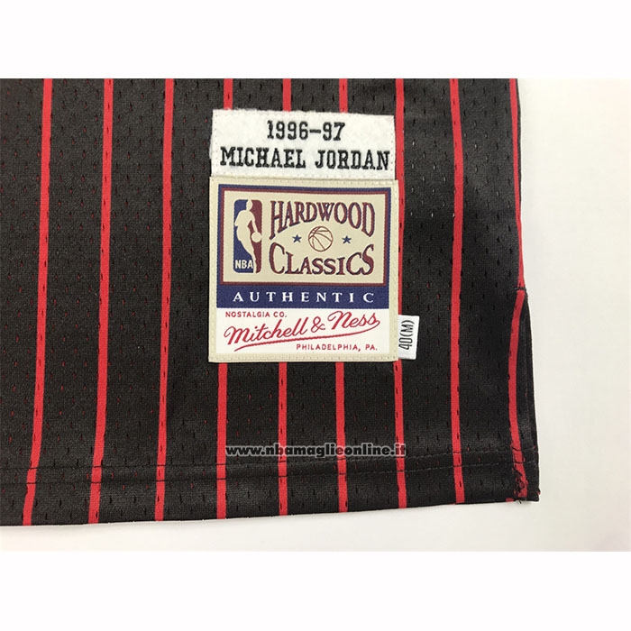 Maglia Chicago Bulls Michael Jordan No 23 Autentico 1996-97 Nero